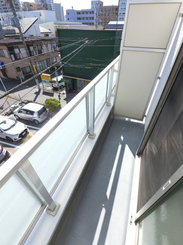 リブリ・カイジン・エーのバルコニー