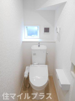 【トイレ】 | 須賀川市日向町新築一戸建て3棟 | 落ち着いたトイレです