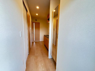 【玄関】 | アジューレ | 玄関