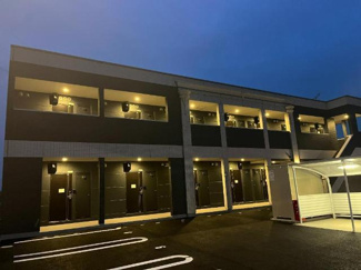 【その他共用部分】 | アジューレ | 外観写真（夜）