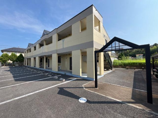 【エントランス】 | ラ　メゾン　デ　ショコラ | 外観写真（昼）