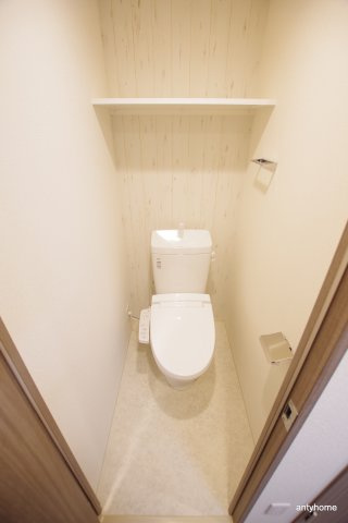 グランカリテ九条南 仲介手数料無料のトイレ