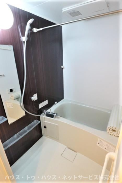 クレシアコートの浴室