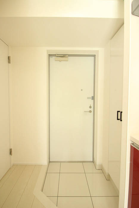 GRANPASEO本郷壱岐坂の玄関