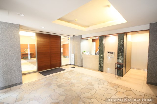 【エントランス】