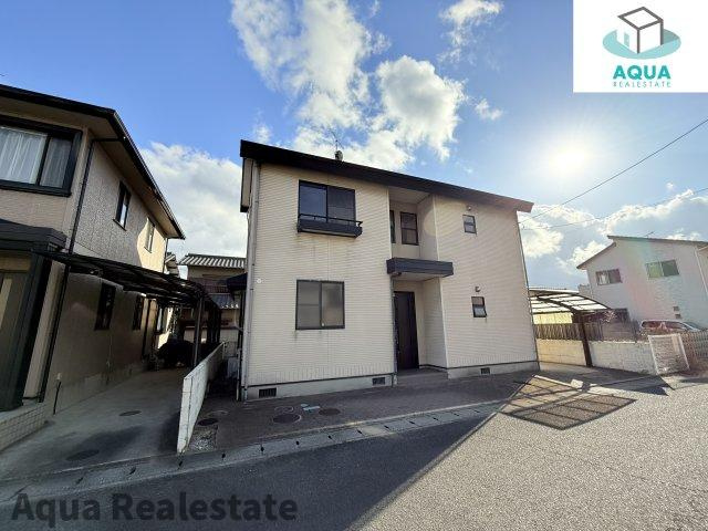 宇多津町平山　中古戸建の前面道路含む現地写真|前面道路含む現地写真です