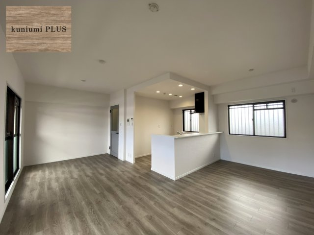 メロディハイム守口3番館の居間・リビング