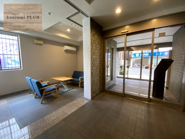 メロディハイム守口3番館のエントランス