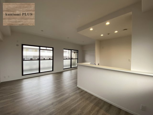 メロディハイム守口3番館の居間・リビング