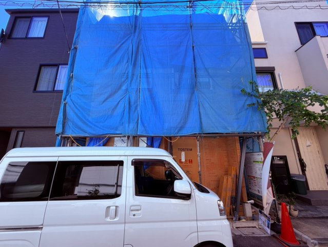 【キッチン】 | ～インフィーア Vol. 71　渋谷区幡ヶ谷３丁目　ブランド新築戸建て～ | 【イメージパース】効率的な家事動線を叶えるⅡ型キッチン
