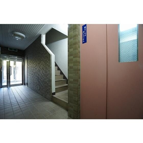 フローラ富士見台のロビー