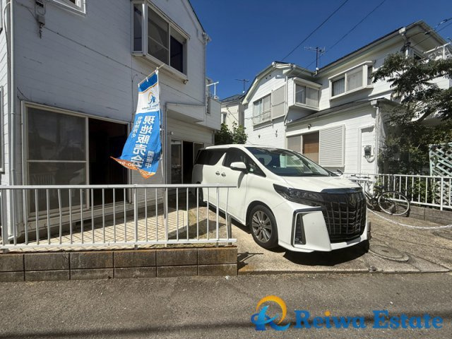 中古戸建　茅ヶ崎市美住町の駐車場
