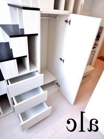 シャルムメゾン阿佐谷の収納|クローゼット設備とハシゴ