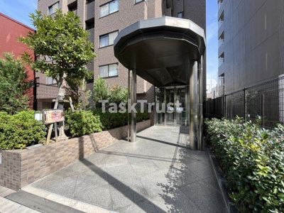 【エントランス】 | リーガル梅田