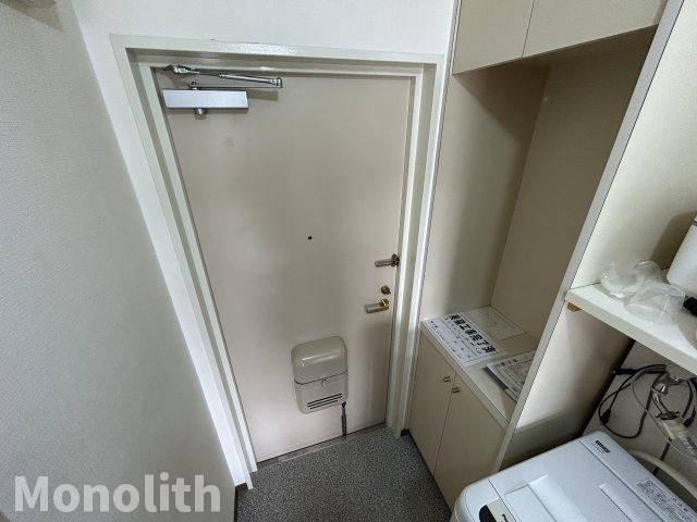 メゾン・ド・エレーヴ唐国の玄関