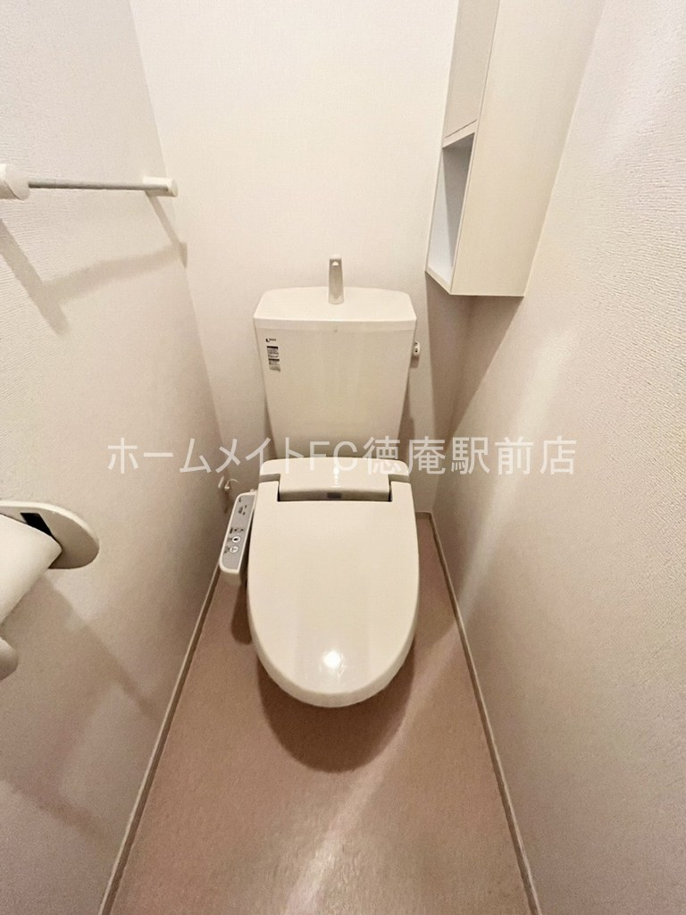 東大阪市三島２丁目のアパートのトイレ