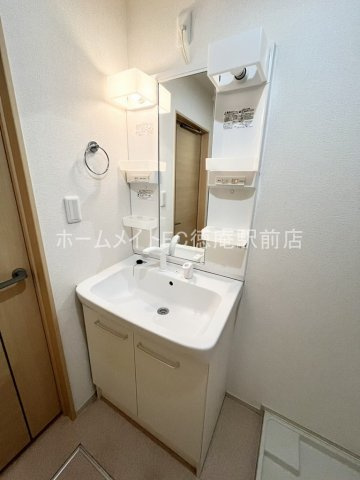 東大阪市三島２丁目のアパートの独立洗面台