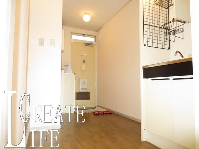 ドミトリー中浦和の内装|別号室の参考写真です。