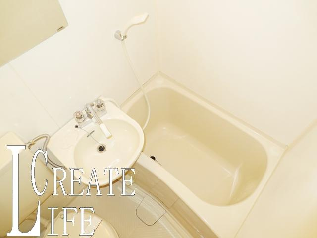 ドミトリー中浦和の浴室|別号室の参考写真です。