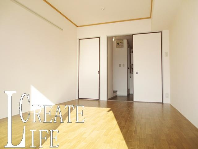 ドミトリー中浦和の居間・リビング|別号室の参考写真です。