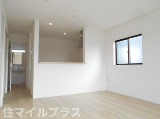 【居間・リビング】 | 鏡石町旭町新築一戸建て3棟 | 使いやすい居間です