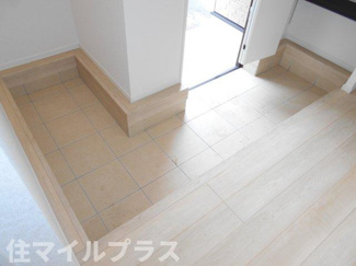 【玄関】 | 鏡石町旭町新築一戸建て3棟 | シンプルで使いやすい玄関です