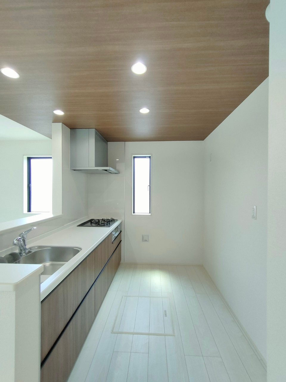 三郷市　戸ケ崎1丁目　新築戸建　　全1棟のキッチン|施工例です