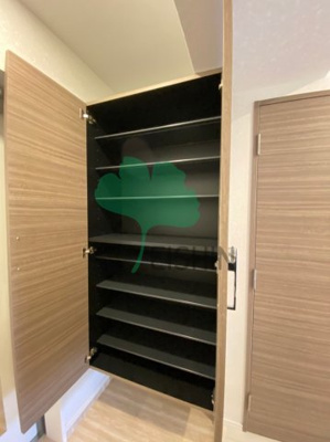 【玄関】 | サニークレスト須崎町 | 下駄箱もしっかりついてます！