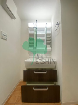  | グランドアセント