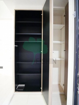 【玄関】 | ネストピア博多駅前3 | 下駄箱もしっかりついてます！