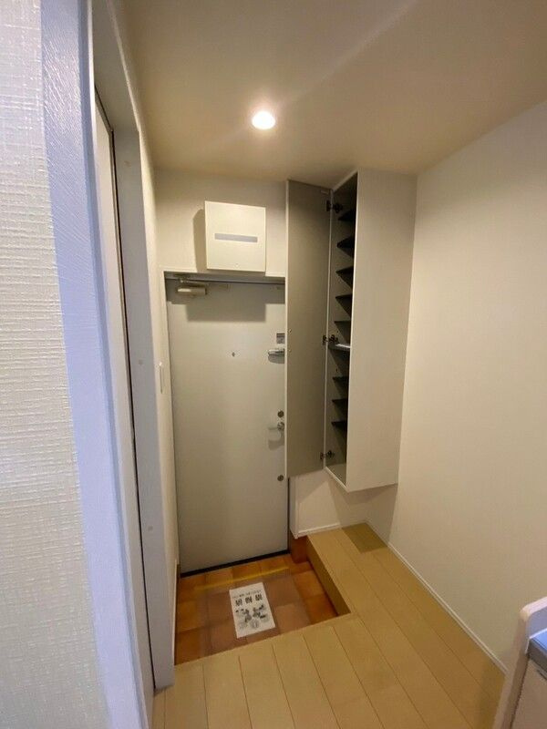 プティ・ボヌール北越谷の玄関