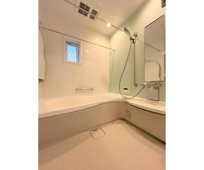 東大阪市玉串町東2丁目戸建貸家の浴室