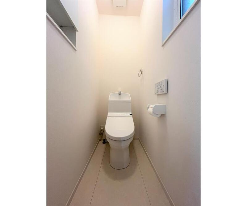 東大阪市玉串町東2丁目戸建貸家の玄関