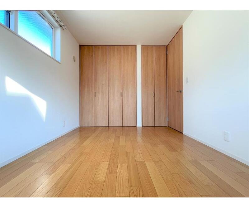 東大阪市玉串町東2丁目戸建貸家の洋室