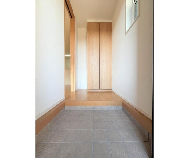 東大阪市玉串町東2丁目戸建貸家の玄関