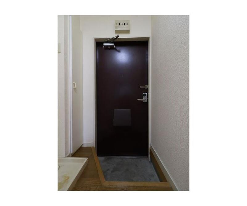 フルール五百石の玄関