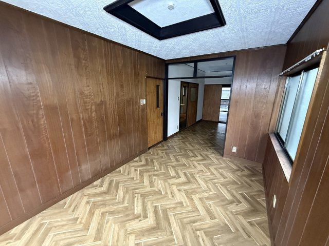 夕陽ヶ丘戸建の内装
