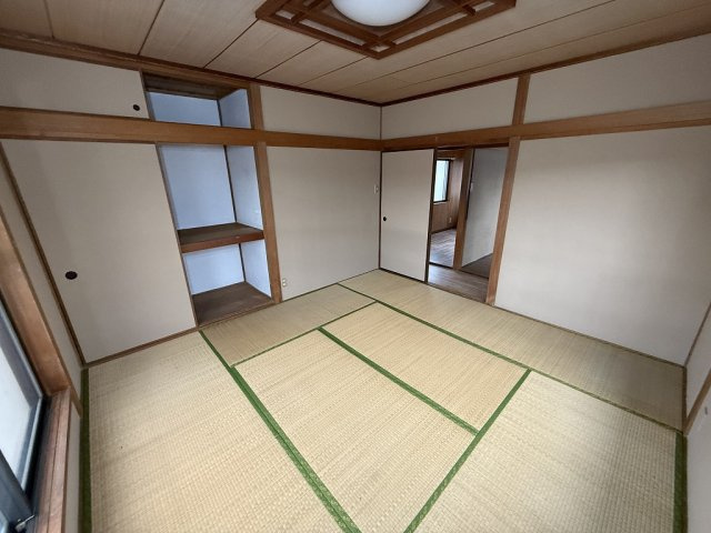 夕陽ヶ丘戸建の和室