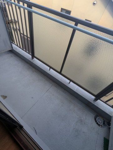 メゾン東大阪のバルコニー