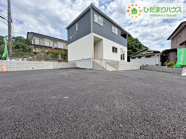 東海村村松第4　新築戸建の駐車場|マイホームなら駐車場代がかかりません。しかも、自宅の駐車場で洗車ができます！今までコイン洗車に行っていた手間も省けて、節約にもつながります(^^♪