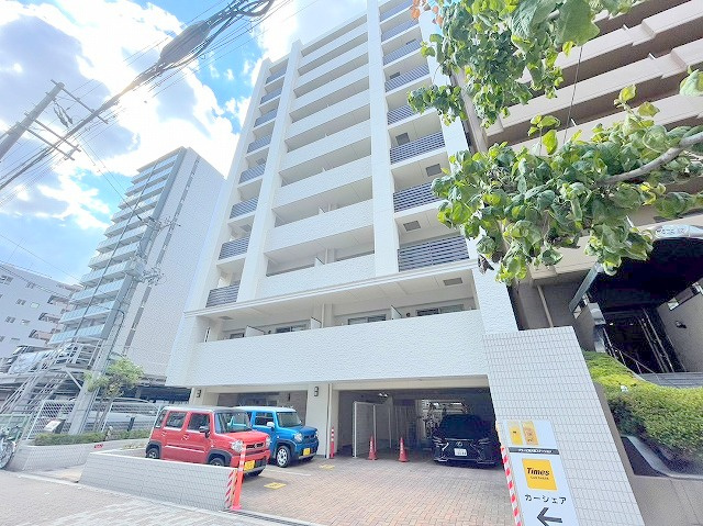 BRAVI新大阪の外観