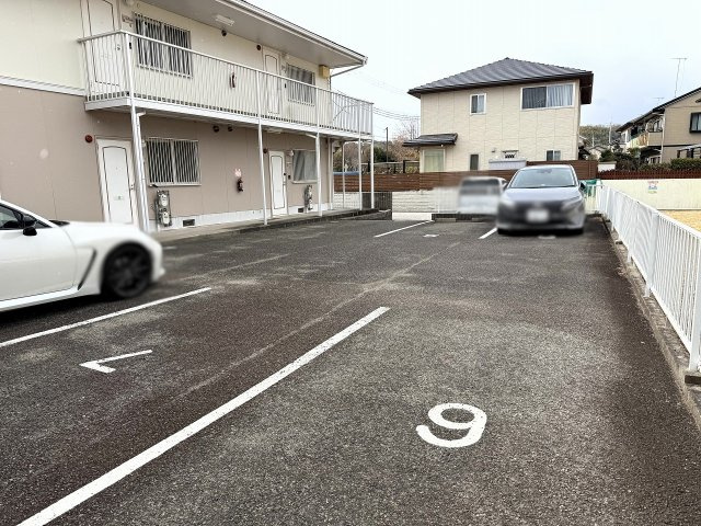 フレグランスリッチⅡの駐車場