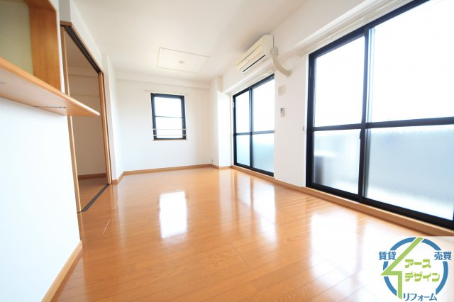 グラン・アビタシオンの居間・リビング|※類似部屋