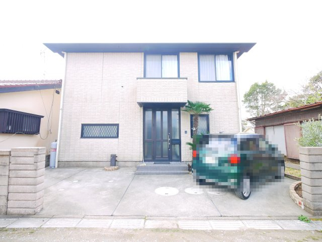 大網白里市北今泉　中古戸建の駐車場|ミサワホーム施工軽量鉄骨　ルーフバルコニーウッドデッキ付き 白里海岸まで車約8分 自然豊かな環境
