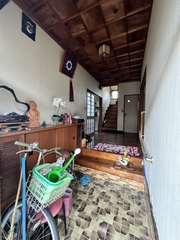 日奈久山下町戸建ての玄関