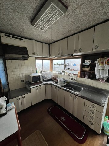 日奈久山下町戸建てのキッチン