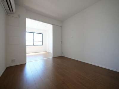 【居間・リビング】 | ラフィスタ豪徳寺