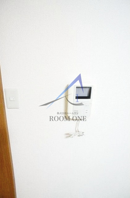 ニューハウス西日暮里のセキュリティ|モニター付きインターホンです。