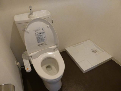 【トイレ】 | リヴシティ横浜東ベイサイド | 温水洗浄便座付き♪