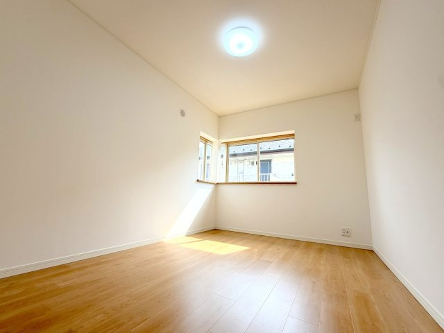 昭島市宮沢町2丁目　リフォーム中古戸建の玄関|リフォーム前写真※室内のご見学出来ます！